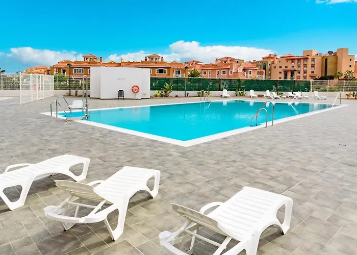 Modern In Residential Complex With Pools *