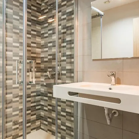 Modern In Residential Complex With Pools Apartamento Costa De Antigua